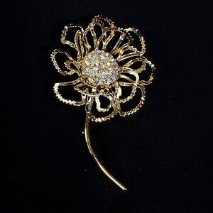 VTG Sarah Coventry Gold-Tone "Allusion" Filigree Flower Brooch Rhinestones 1968